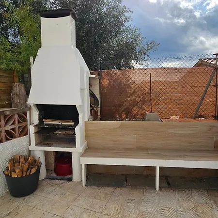 Modern Duplex With Bbq アパート