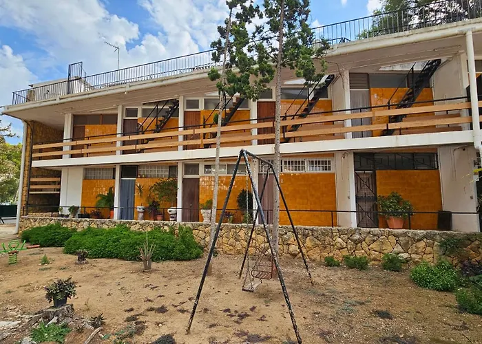 Modern Duplex With Bbq *