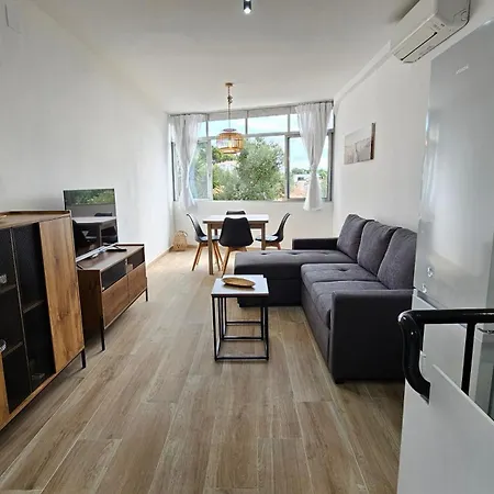 Appartement Modern Duplex With Bbq *
