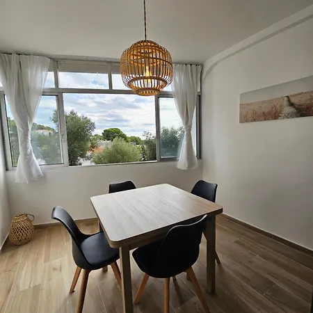 Appartement Modern Duplex With Bbq *