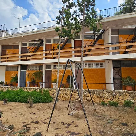 Modern Duplex With Bbq *