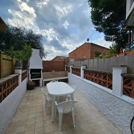 Modern Duplex With Bbq *