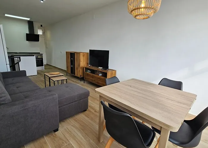 Modern Duplex With Bbq Molnas