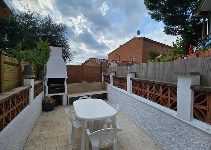Modern Duplex With Bbq *